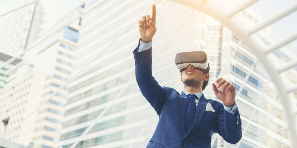 Virtual Reality and Augumented Reality 