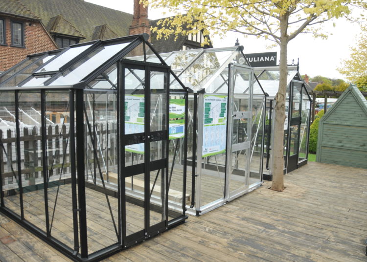 Garden site greenhouse